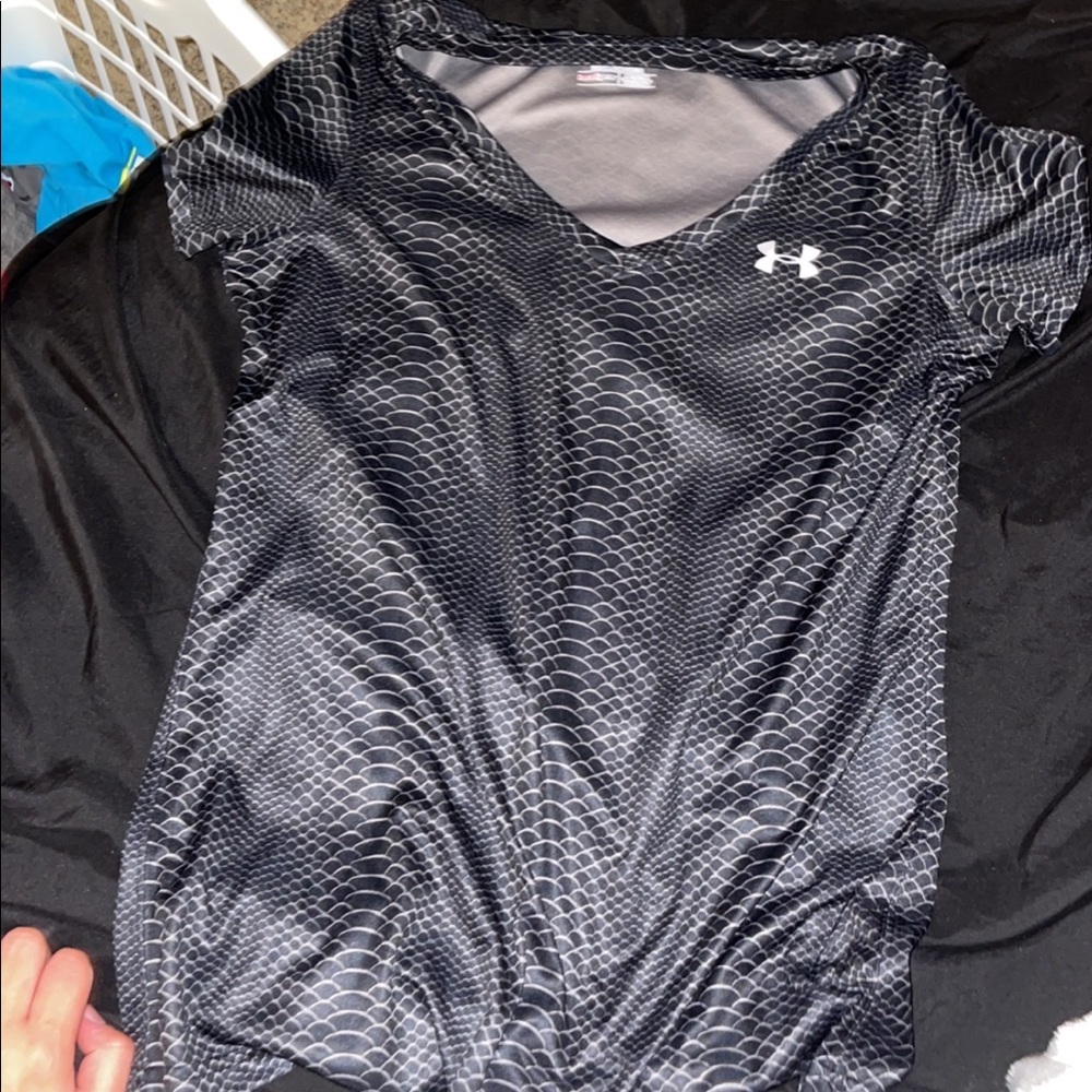 underarm-our shirt, size medium